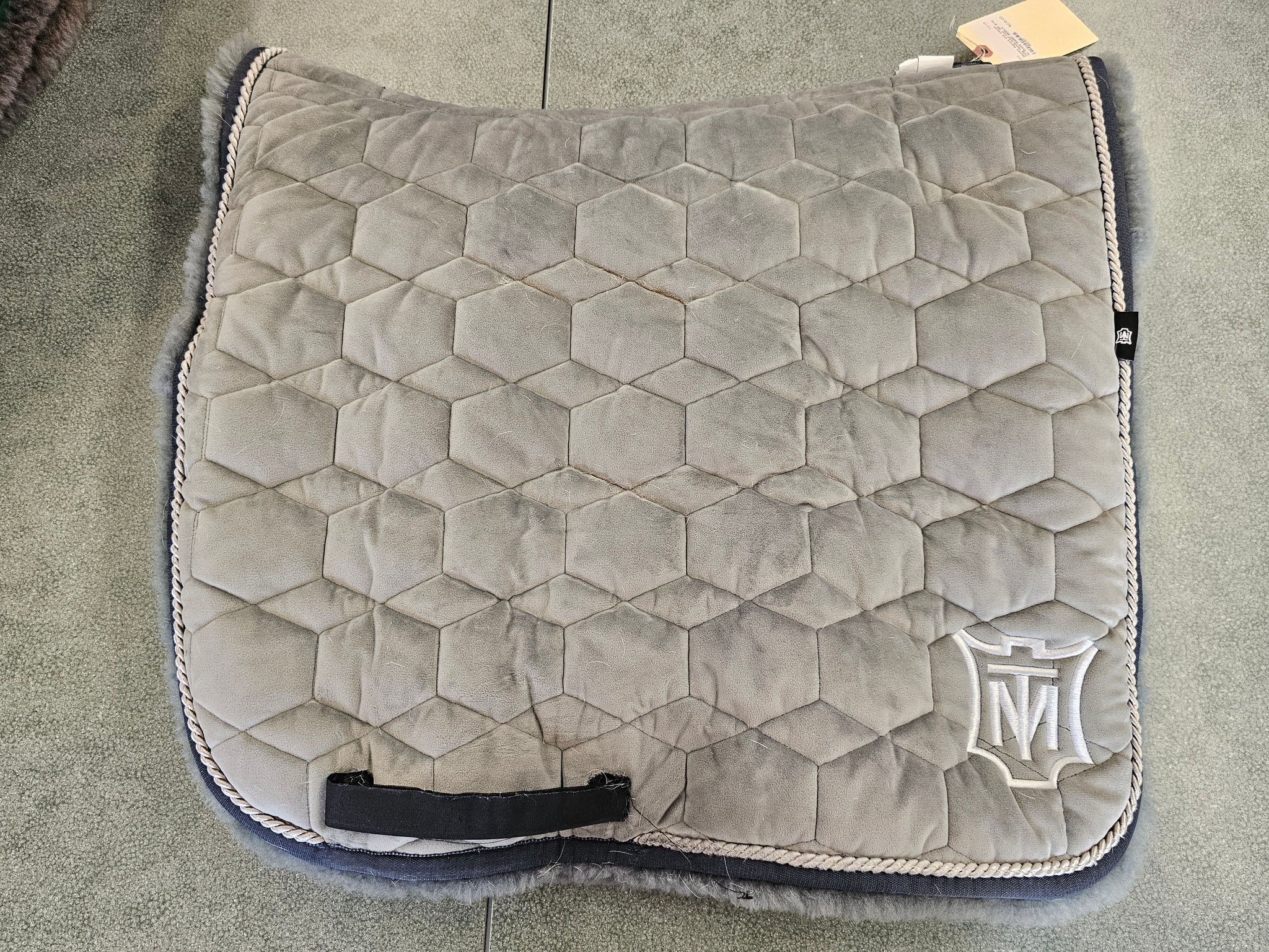 Mattes Square Cut Fully Fleece Lined Pad