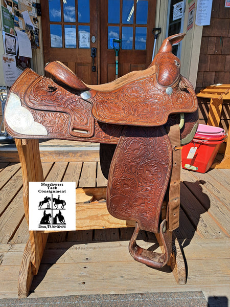 15" Hereford Textan Western Equitation
