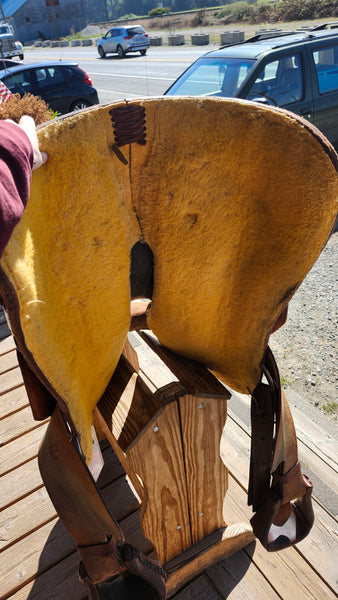 16" Reinsman Roughout Training Saddle
