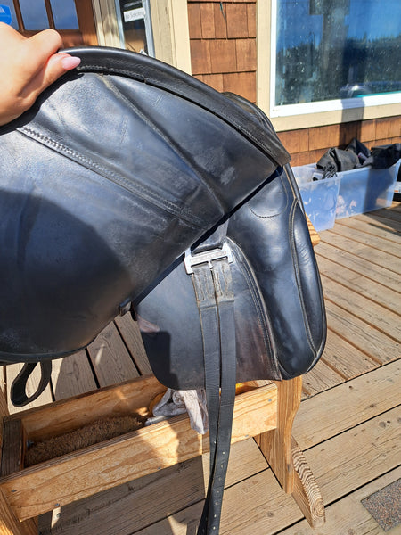 17" Laser Dressage Saddle