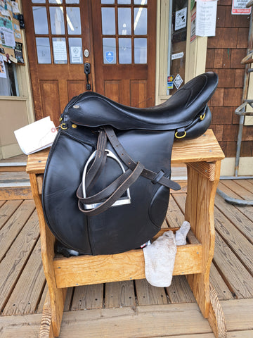 19" Duett Companion 2 Fox Hunter english all purpose trail saddle
