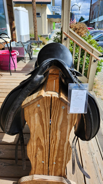 17.5" Sommer Novelle Dressage Saddle