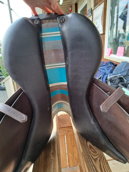 ON TRIAL 18" Voltaire Stuttgart Jumping Saddle