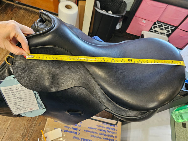 18" Hastilow Concept dual flap Jumping Saddle
