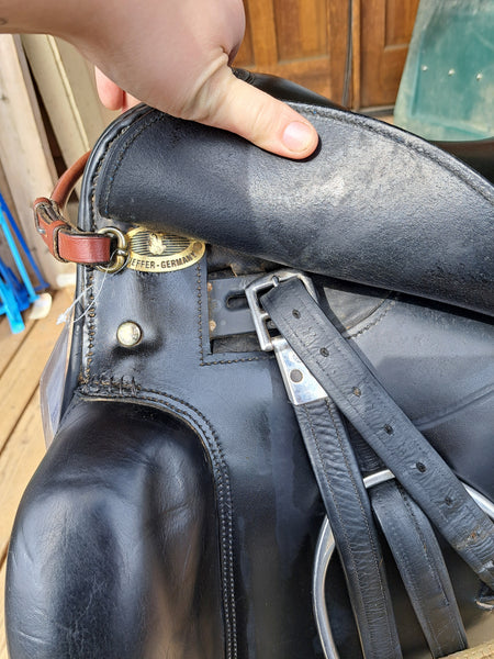 17.5" Kieffer Wall-Street Dressage Saddle