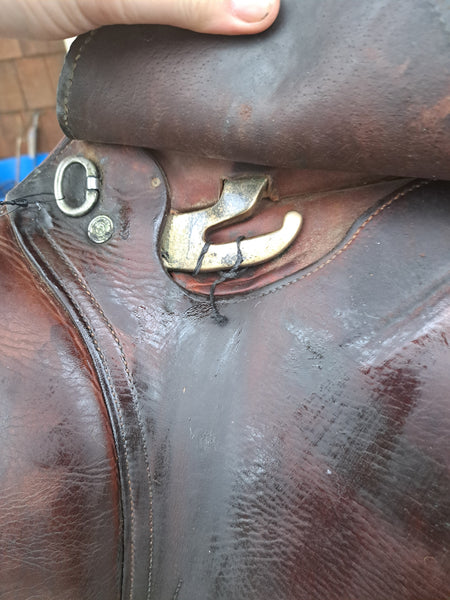 17" Antares Jump/Close Contact Saddle