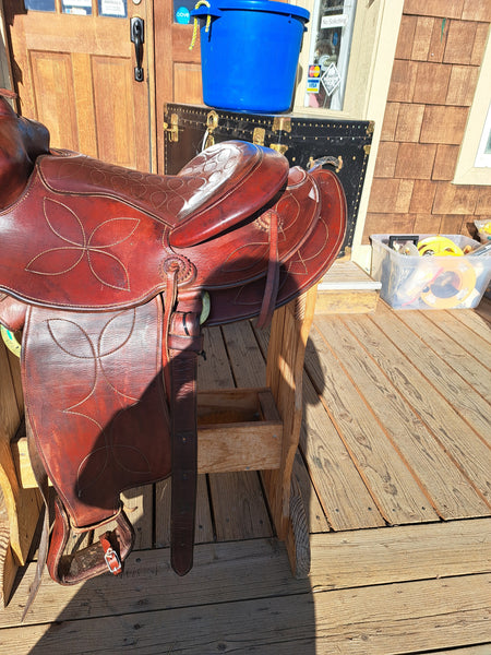 16" Custom Ranch / Trail Saddle
