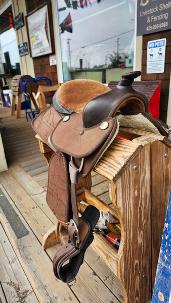 10" King Series Synthetic Western Saddle