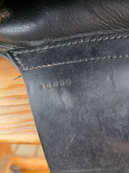 17.5" Kent & Masters MDM Dressage Saddle