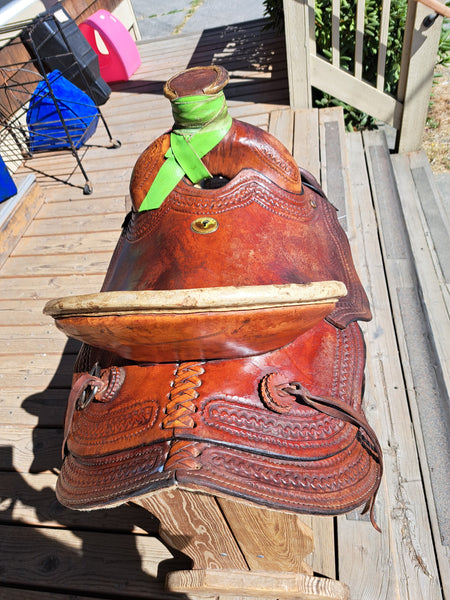 15.5" Circle T Wade Ranch Western saddle