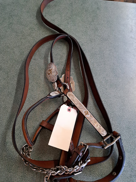 Broken Horn Show Halter-Average Horse