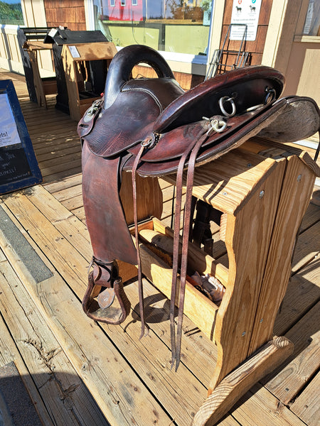 15" Crates Endurance Saddle
