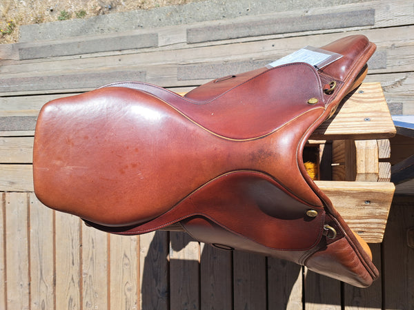 17.5" Dover Circuit Close Contact Jump Saddle