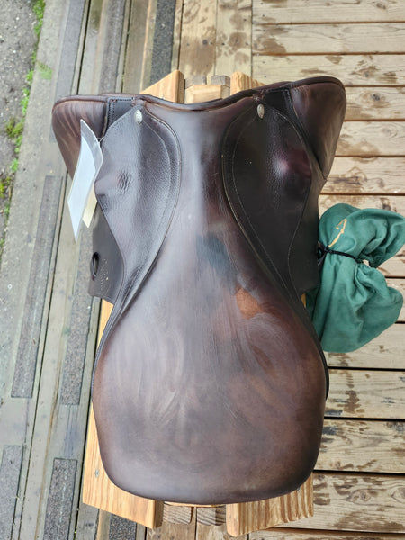 16.5" Pessoa Jump Saddle