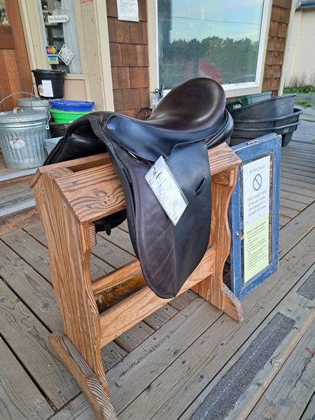 17.5" Frank Baines Zenith Dressage Saddle