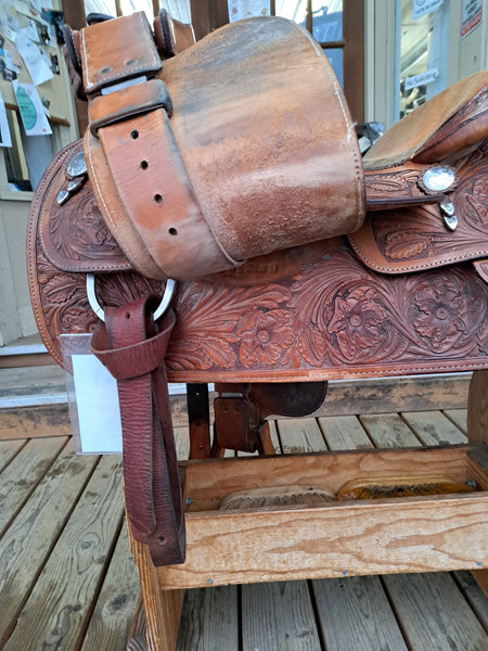 15.5" Bobs Custom Show Saddle