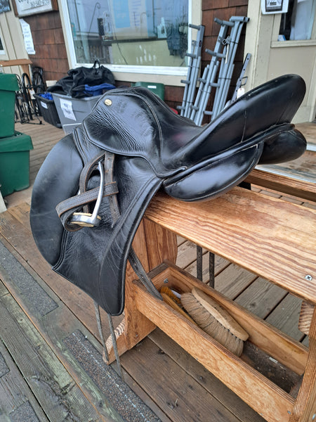 17.5" Stellar Saddlery Calypso Dressage Saddle