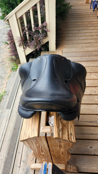 17.5" Greg Allan Custom Monoflap Dressage Saddle