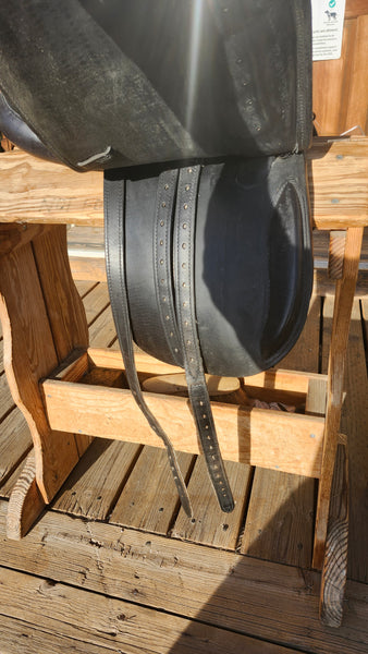 17" Crosby Dressage Saddle