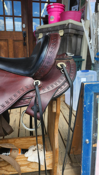 17" Circle Y Alabama Trail Gaiter saddle