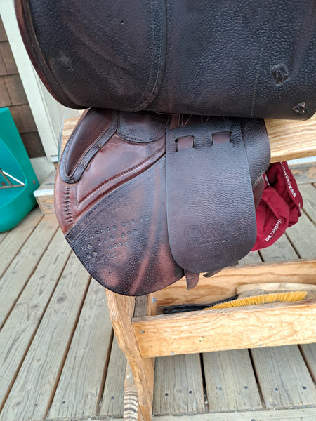 16.5" CWD Close Contact Saddle