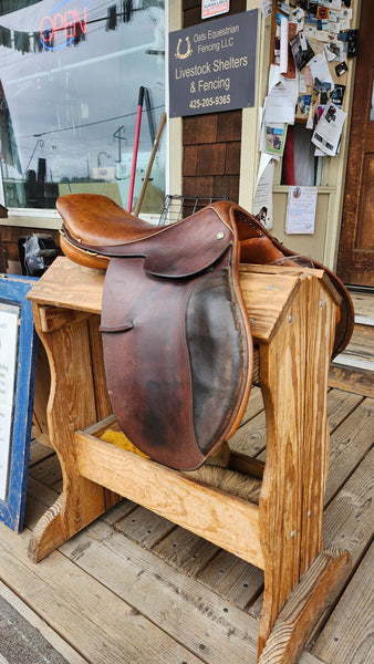 17" Crosby Hampton Classic Saddle
