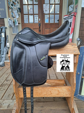 17" Amerigo Vega Dressage Saddle