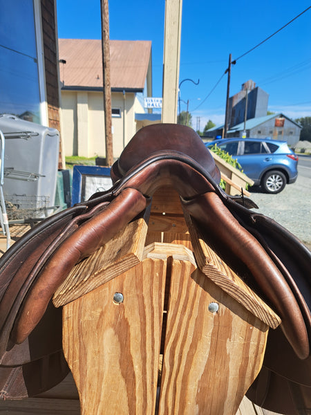 17.5" Pessoa Jumping Saddle