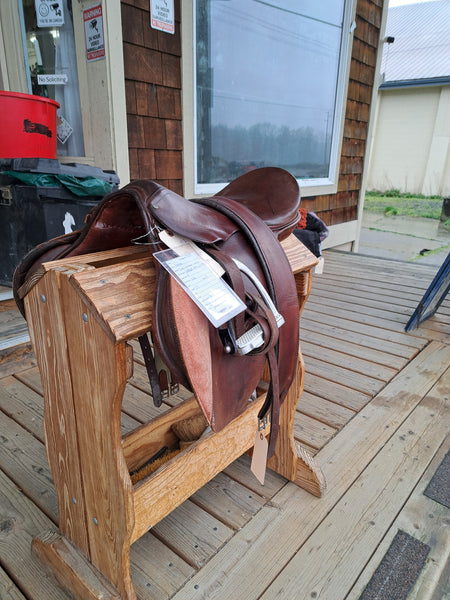 18" Cortina Close Contact English Saddle