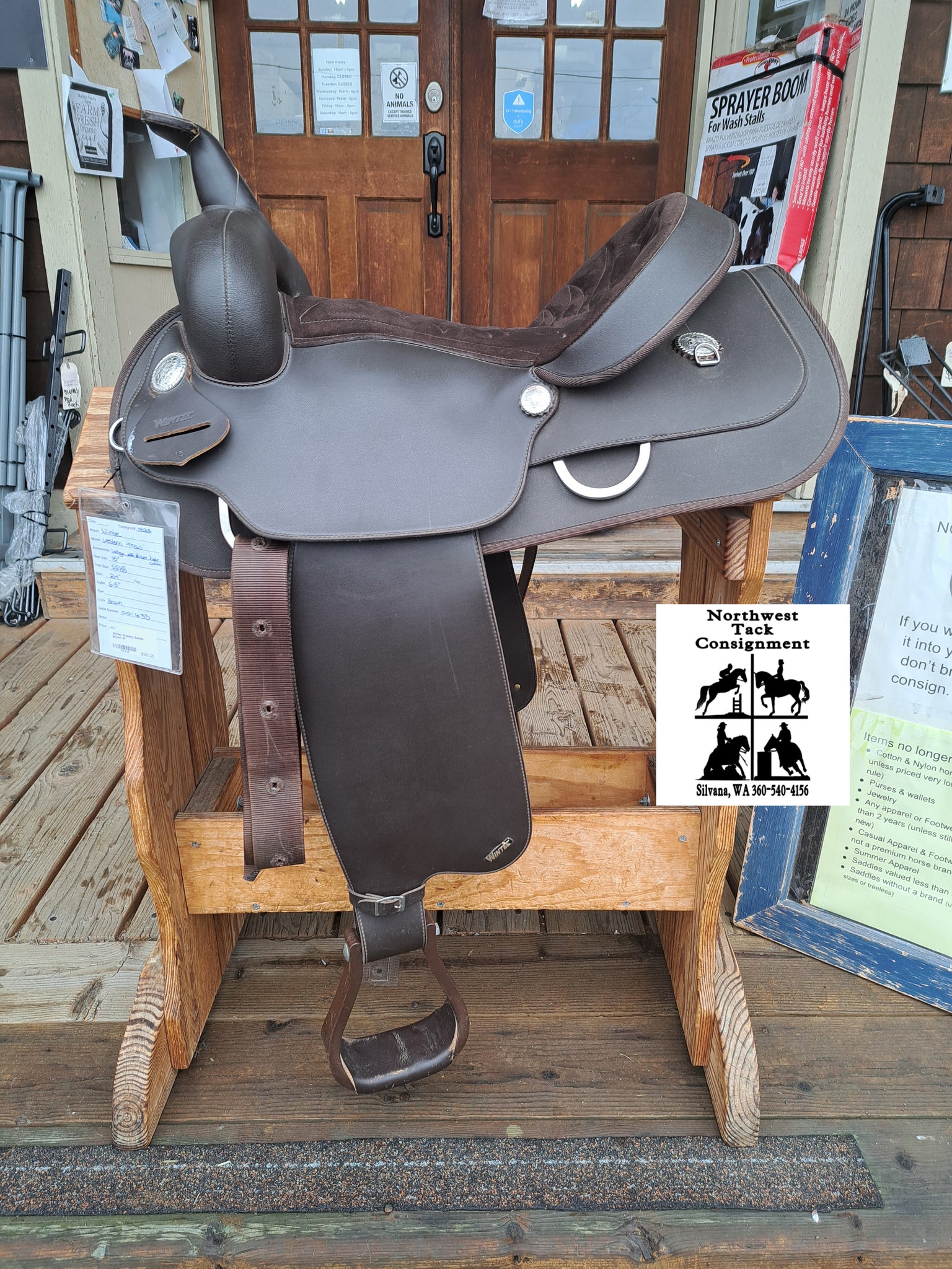 15" Wintec Synthetic Western Saddle