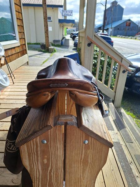 16.5" Butet Close Contact Saddle