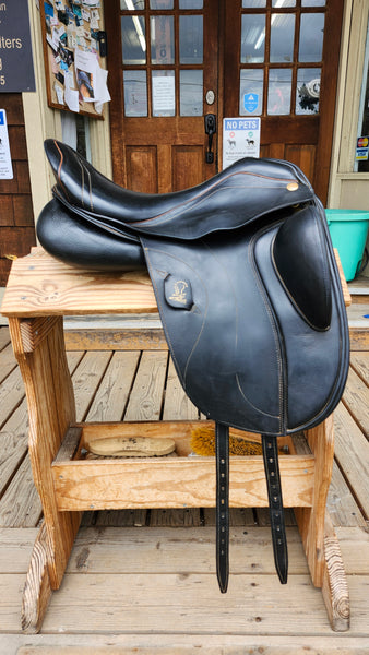 18" Zaldi Drim Atlanta Dressage Saddle