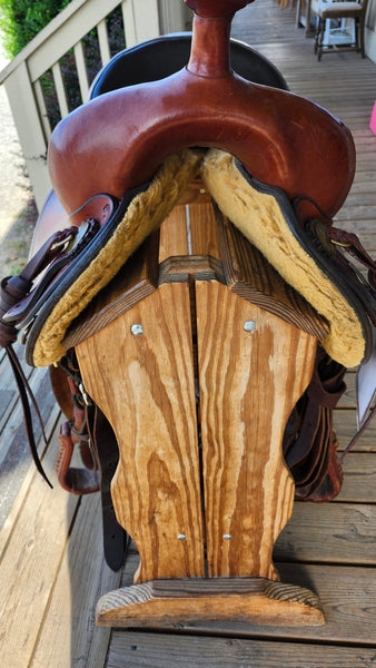 16" Crates Round Skirt Western Trail Saddle