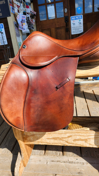 16.5" Harry Dabbs English Saddle