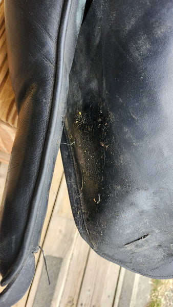 17.5" Sue Carson Kestrel MonoFlap Dressage Saddle