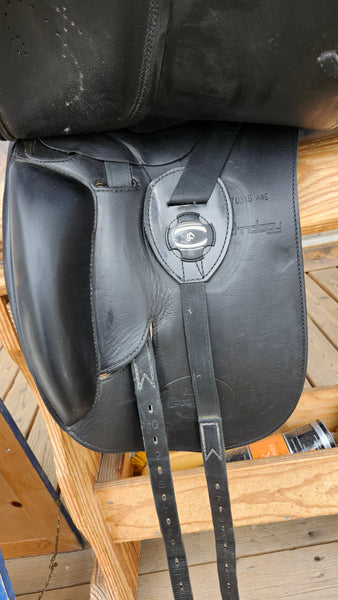 17" Prestige X-Technology Dressage Saddle