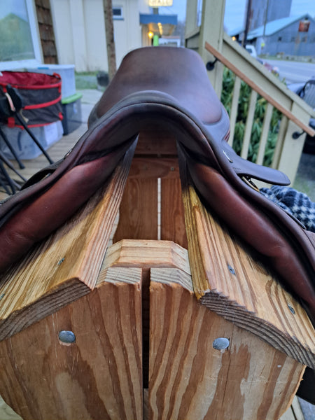 17.5" Tad Coffin Close Contact Saddle