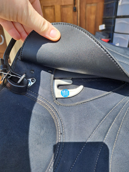 17.5" Wintec Lite All Purpose Saddle