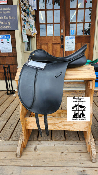 17" Carlyle Dressage Saddle