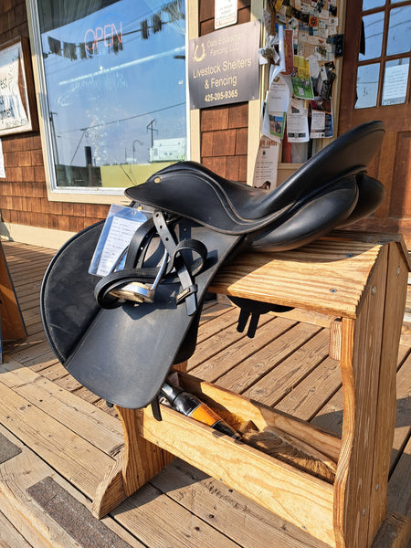 17" Wintec All Purpose English Saddle