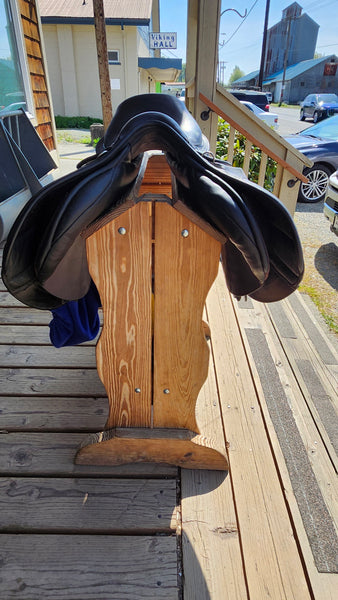 17" Hastilow & Sons Warwick Jump Saddle
