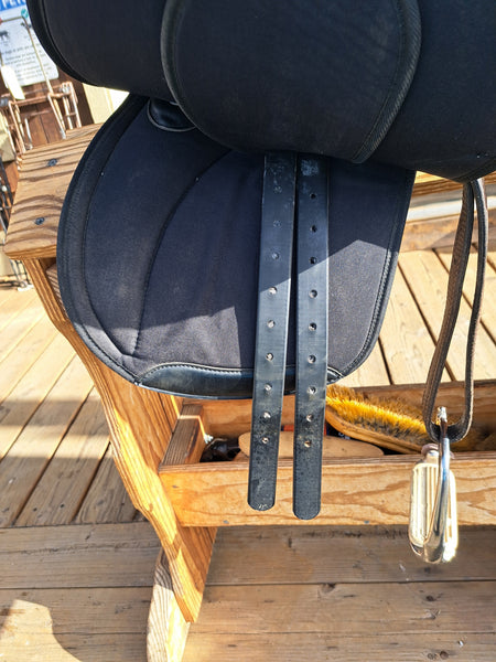 15" Wintec Synthetic All Purpose English Saddle