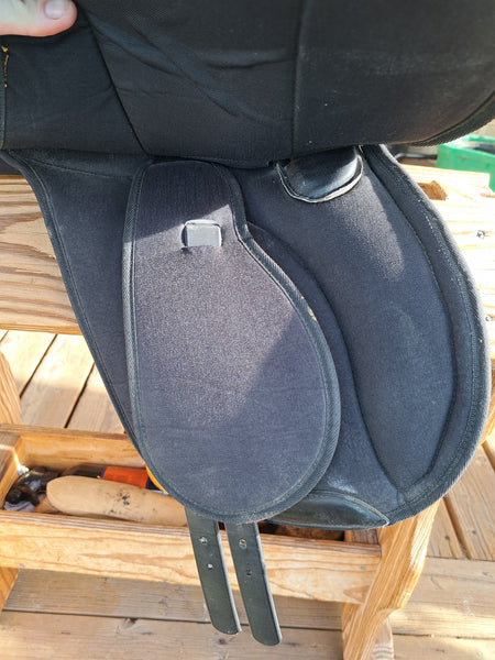 15" Wintec Synthetic All Purpose English Saddle