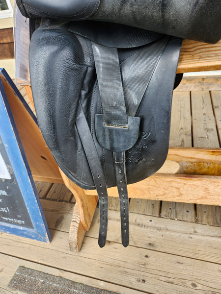 17.5" Fryso Legacy Dressage Saddle