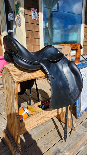 17.5" Greg Allan Custom Dressage Saddle