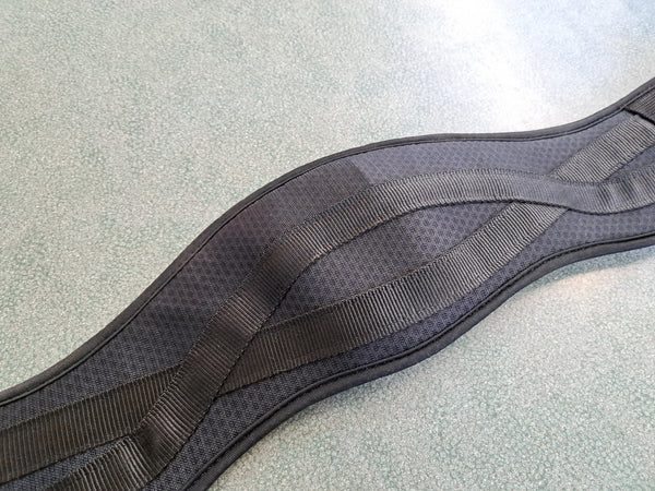 30" New Equinavia Valkyrie Nordicair Dressage Girth