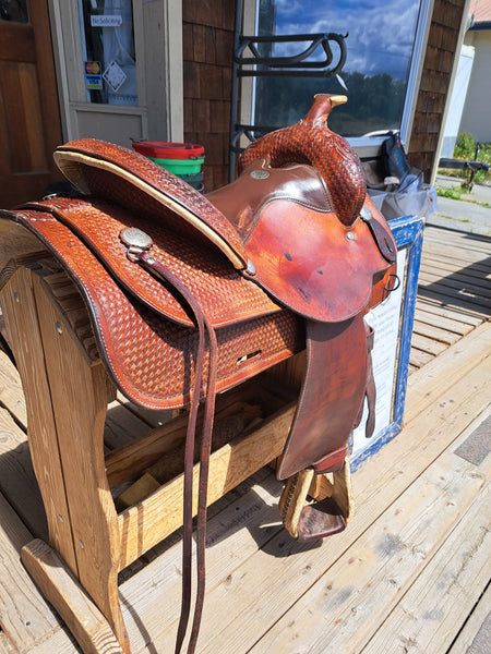 15.5" Circle Y Reining Saddle