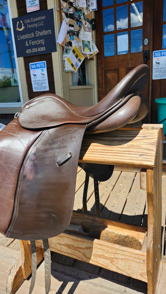 17.5" Klimke Miller Dressage Saddle