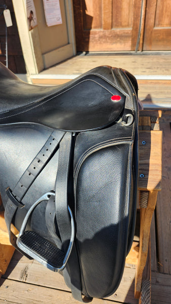 18" Duett Encore Dressage Saddle