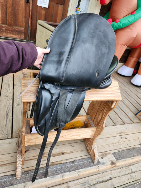 17.5" Custom Saddlery Dressage Saddle